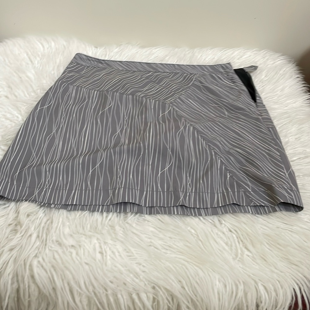 Annika 17 1/2 inch size 8 Golf Skort